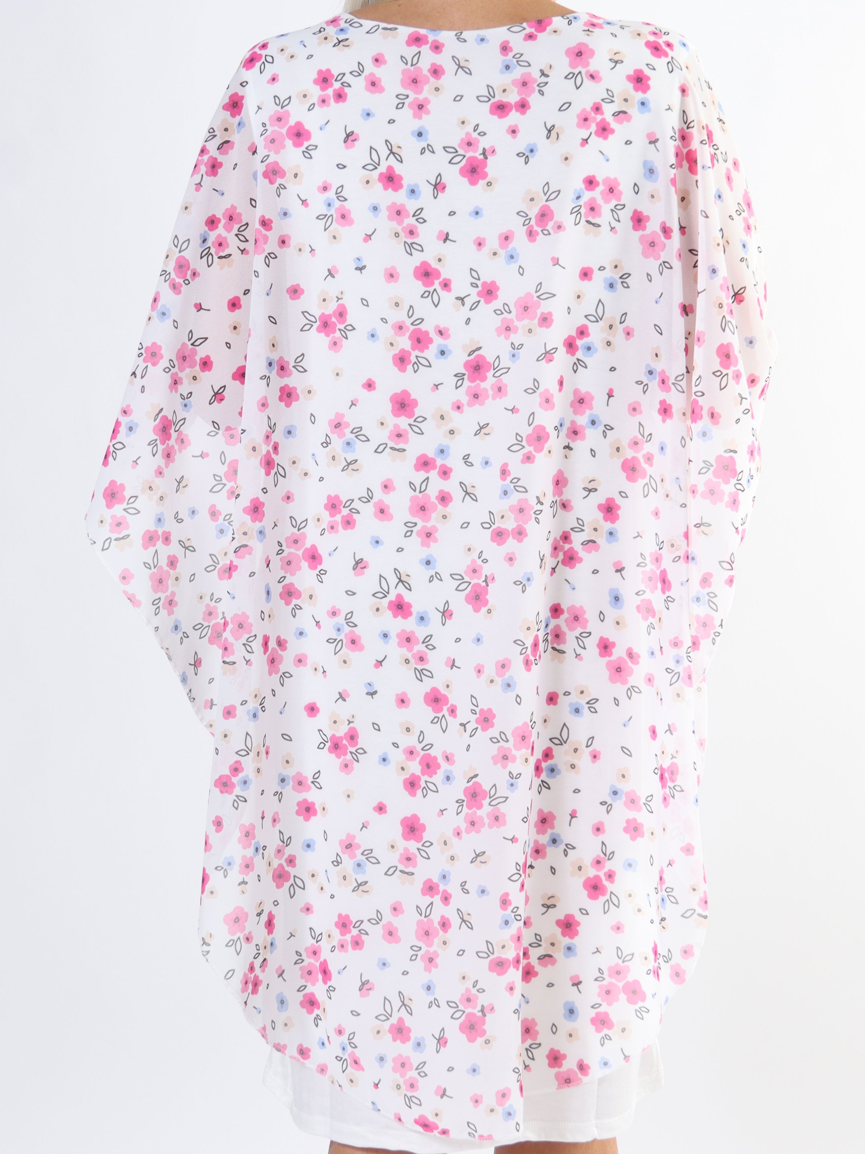 Kenya Small Flower - Tunikaklänning i plus size med blommigt chiffonglager